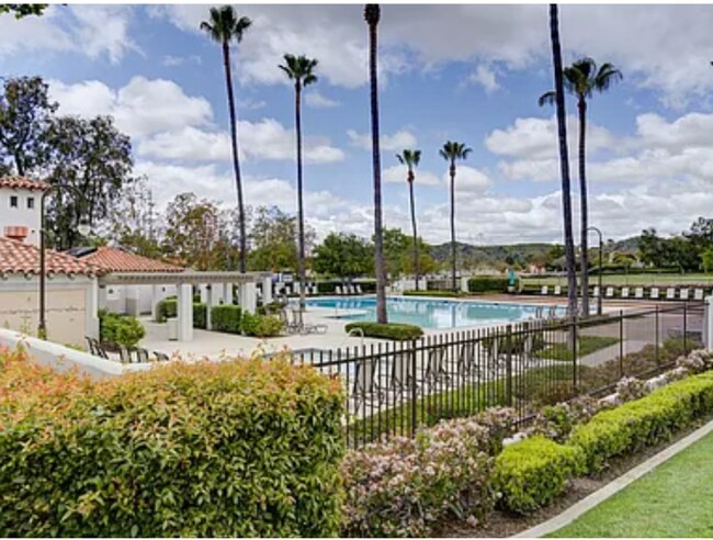 Building Photo - 71 Gaviota