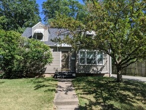 Building Photo - 11 Blackhawk Hills Dr