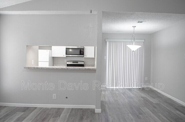 Foto del edificio - 2306 Fuzz Fairway