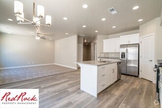 Building Photo - 517 N 480 W