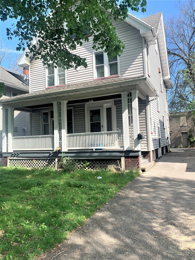 Primary Photo - 612 Brooks Ave
