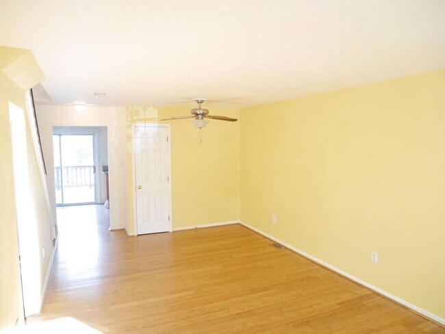 Foto del edificio - Jessup Townhome- Move-in Ready