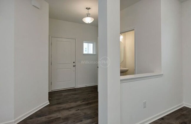 Building Photo - Monroe, Great Schools, Beautiful 3br/2.5bt...