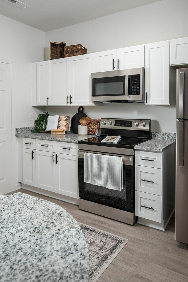Model-Kitchen-02 - Boone Student Living - Highland Crossing