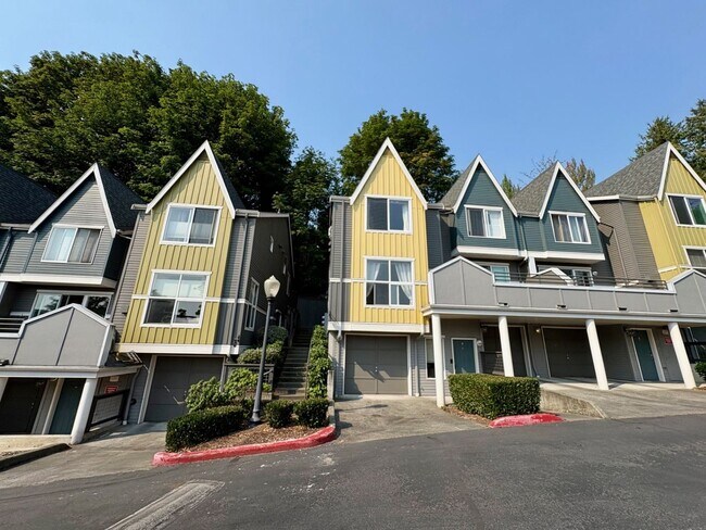 Foto del edificio - 1541 Cherrylane Pl S