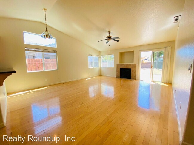 Building Photo - 3 br, 2 bath House - 6417 Livorno Way