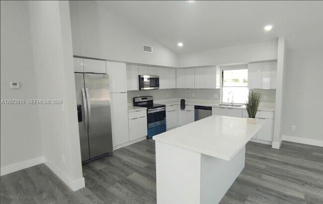 Foto del edificio - 333 NE Greenbrier Ave