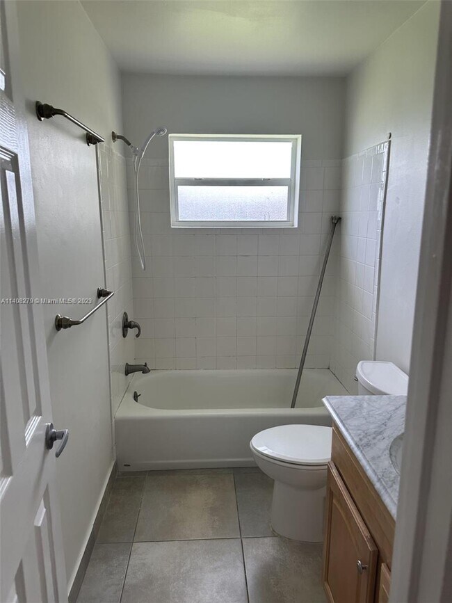 Foto del edificio - 8980 NW 26th Pl