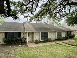 Building Photo - 6824 Edmond Ave