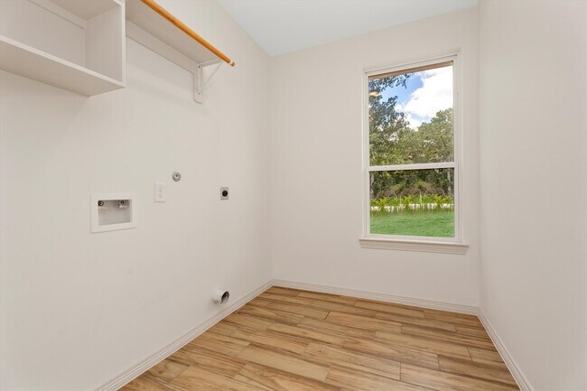 Foto del edificio - 24738 Roscommon Ln