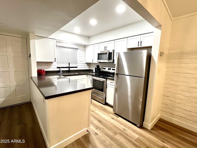 Foto del edificio - 3046 N 32nd St