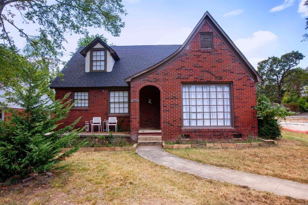 300 S Valentine St, Little Rock, AR 72205 Townhome Rentals in Little