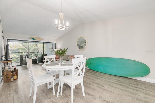 Foto del edificio - 5719 Summerside Ln