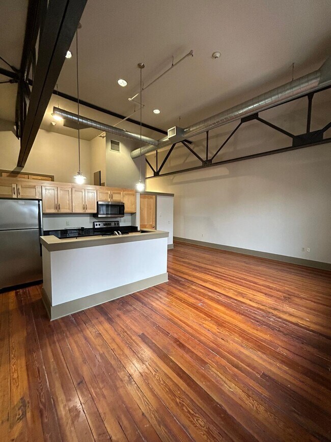 Foto del edificio - 739 Hamilton St