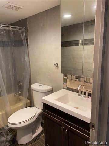 Foto del edificio - 540 S Forest St