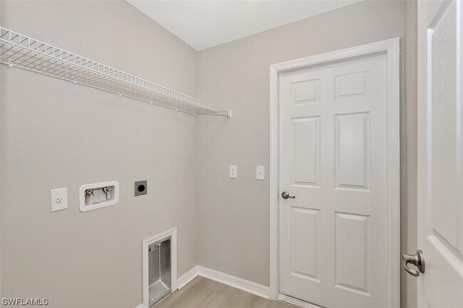 Foto del edificio - 3805 33rd St SW