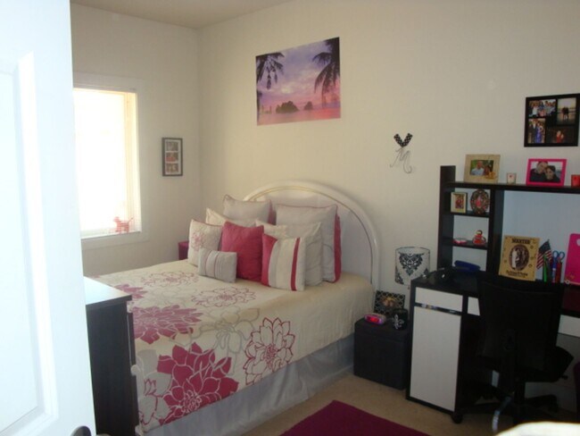 Foto del edificio - CU Boulder Prelease. Luxury Student Rental...