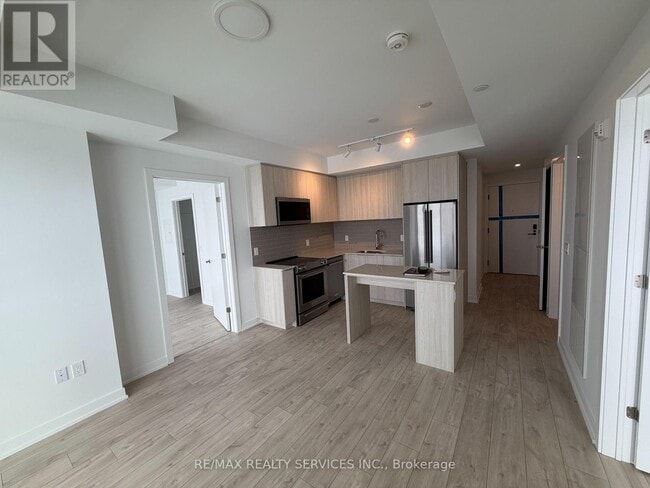 Photo du bâtiment - 720 Whitlock Ave