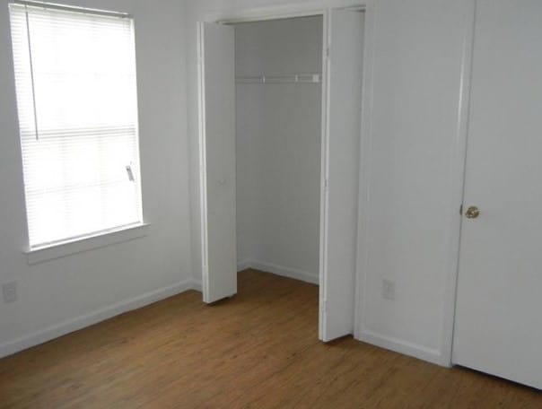 Building Photo - 806 LaSalle Ave