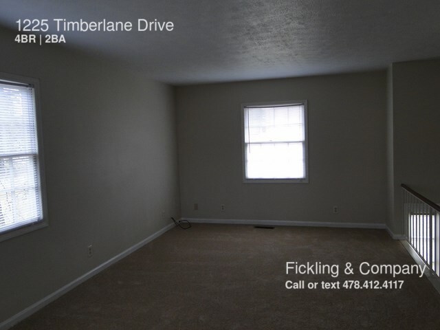 Building Photo - 1225 Timberlane Dr