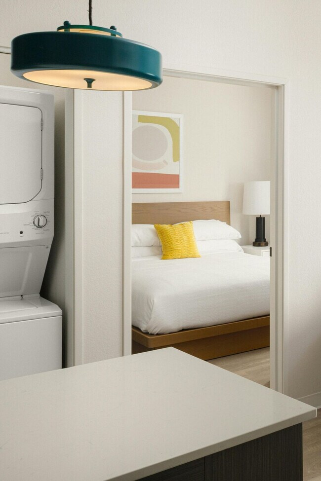 Building Photo - 88 N Olson Ave