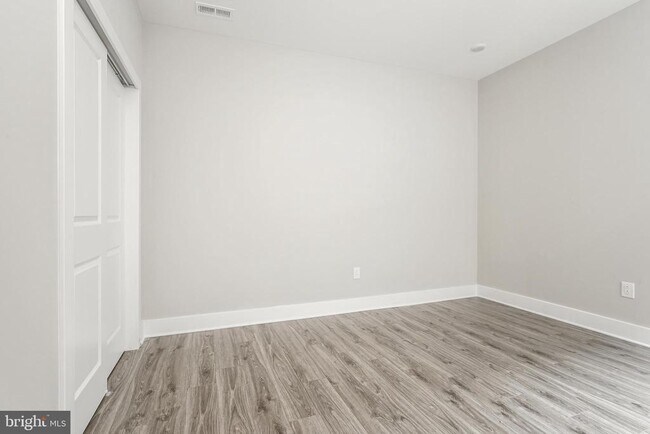 Building Photo - 2162 E Norris St