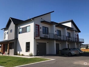 Building Photo - 3083 Catron St