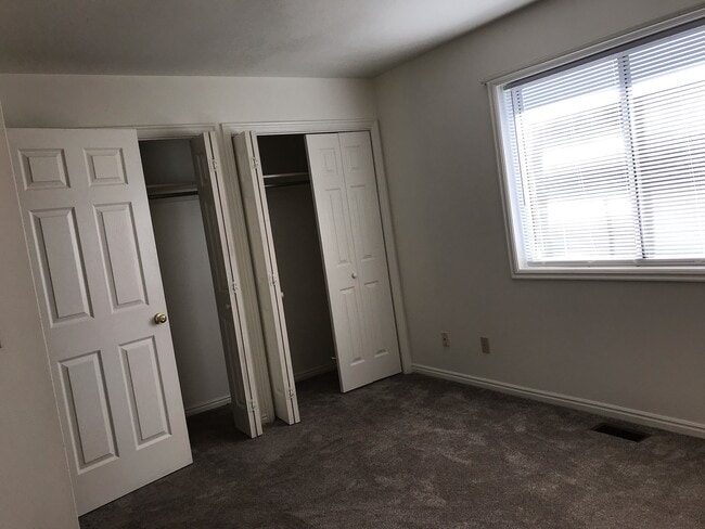 Building Photo - 255 W 1100 N