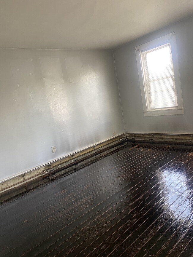 Bedroom 1 - 132 Bunny Ln