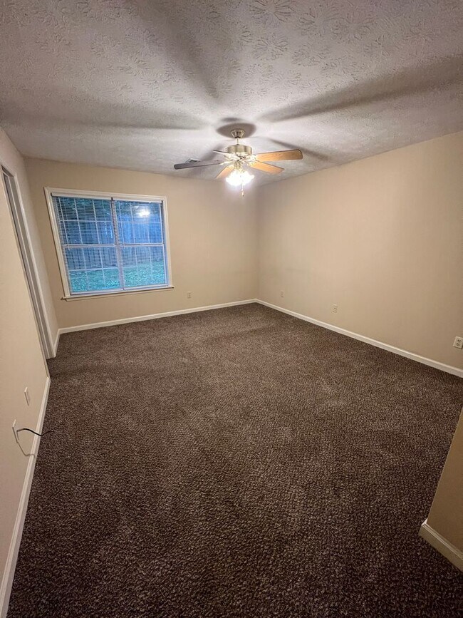 Foto del edificio - CLOSE TO CAMPUS!