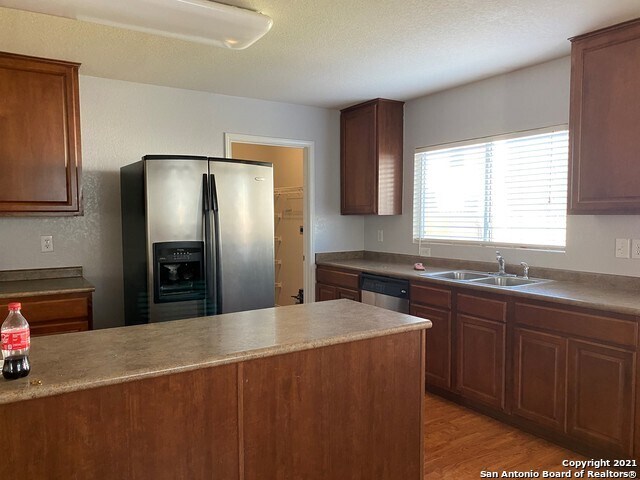 Foto del edificio - 8719 Laguna Rio