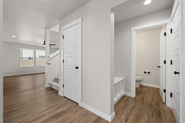 Building Photo - BRAND NEW Meridian Home for Rent!