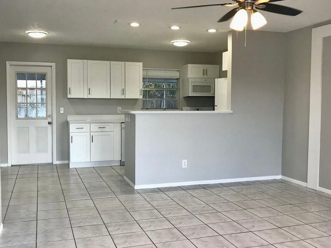 2169 Watts Dr, Mims, FL 32754 House Rental in Mims, FL