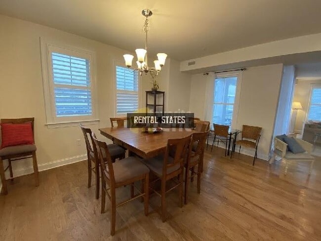 Building Photo - 5 bedroom in Cheyenne WY 82007