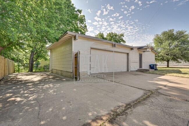 Building Photo - Beautiful Home for Rent In Great Location!