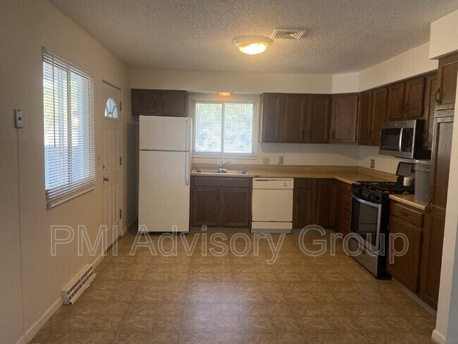 Foto del edificio - 7125 SW Glencrest Dr