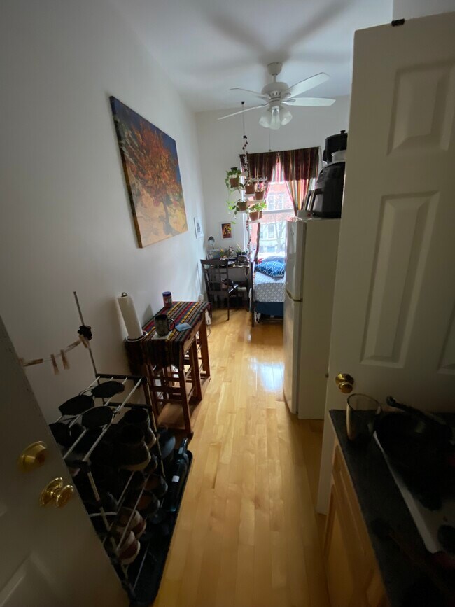 Building Photo - 90 Westland Ave