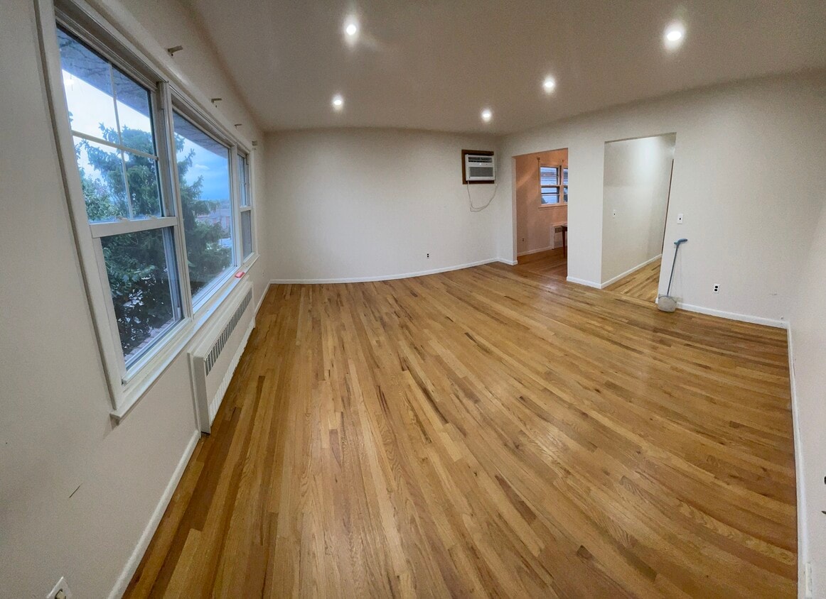 Photo - 8412 Liberty Ave (North Bergen, NJ)