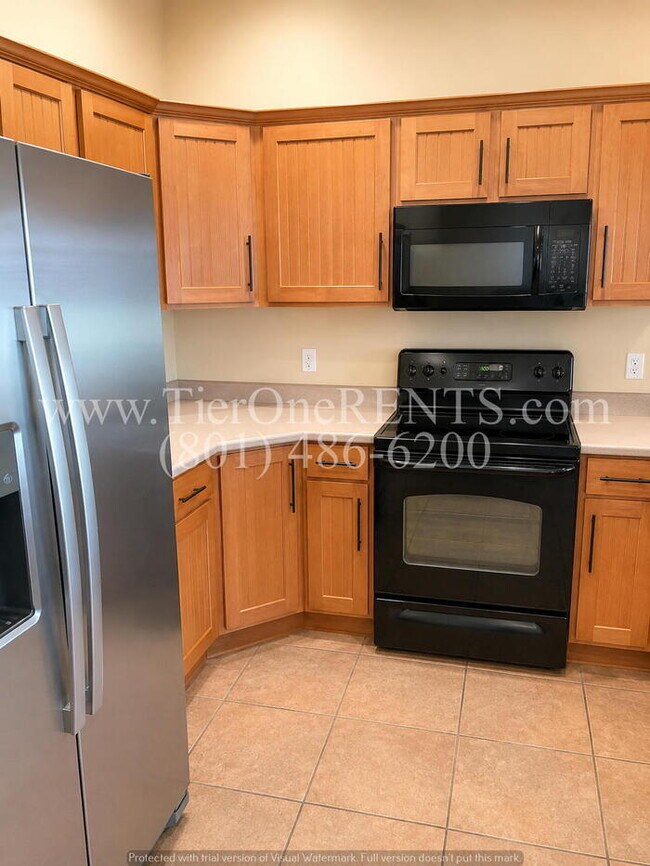 Building Photo - This property offers a NO DEPOSIT option available for qualified renters!