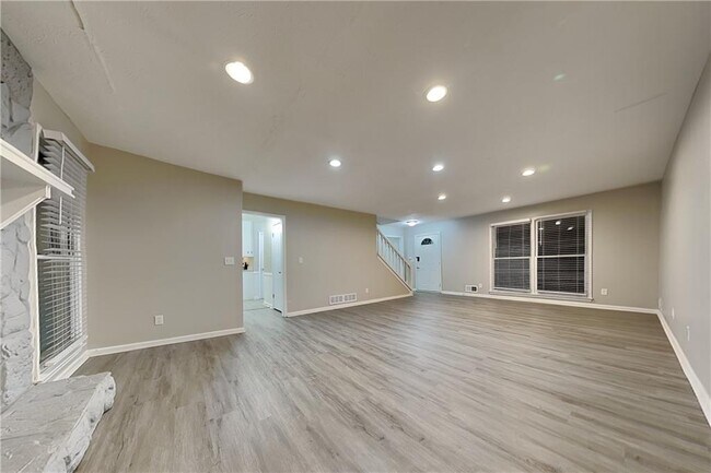 Foto del edificio - 3494 Sheree Trail