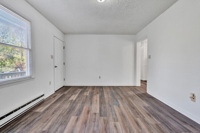 Upstairs Living Room - 1445 Brooks Ave SE