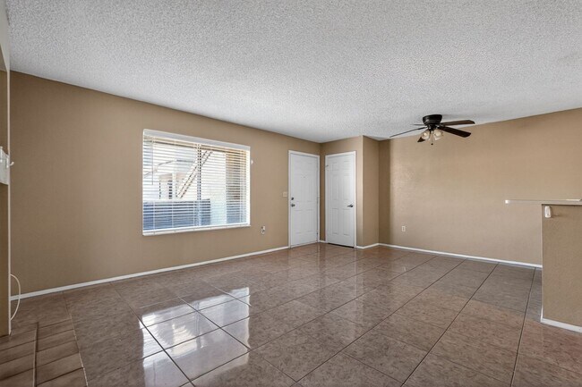 Foto del edificio - 1645 W Baseline Rd