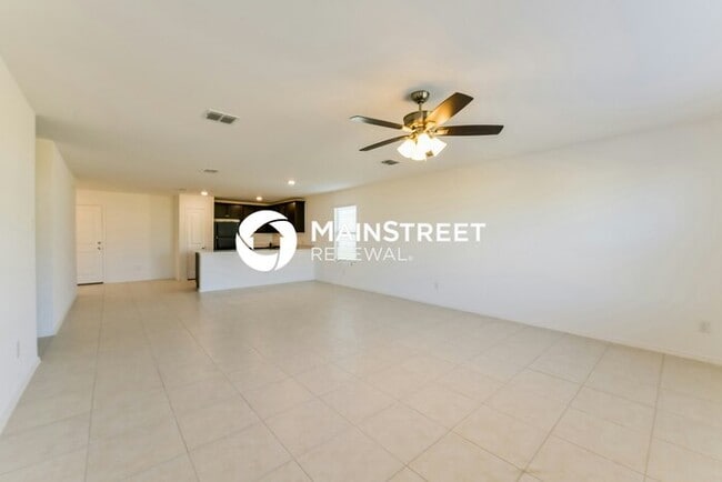 Building Photo - 3 Bedroom Pet-Friendly Home in Fort Worth, TX with Main Street Renewal