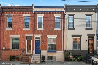 Building Photo - 2422 Kimball St