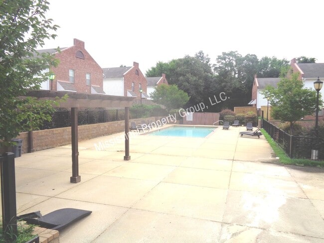 Photo - 2BR/2.5BA FOR RENT House