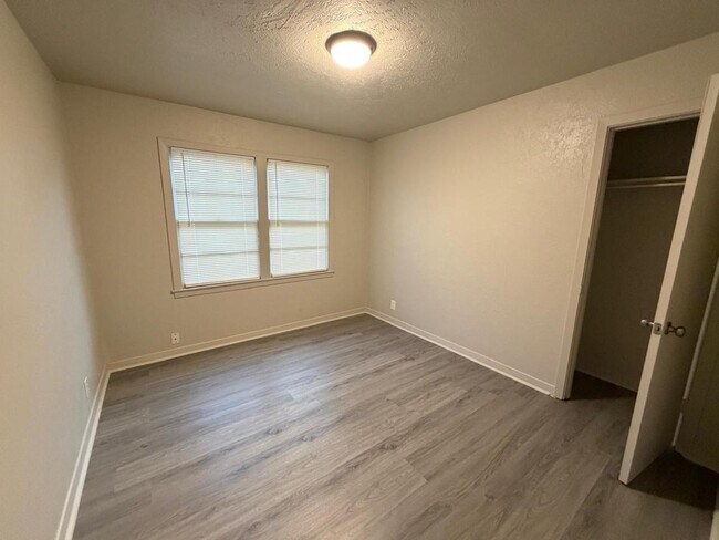 Foto del edificio - 3590 Kipling Dr