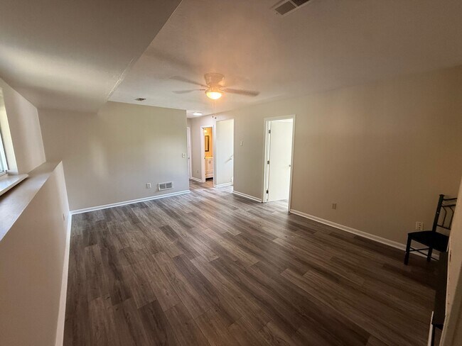 Building Photo - 2649 Ridgecrest Ln