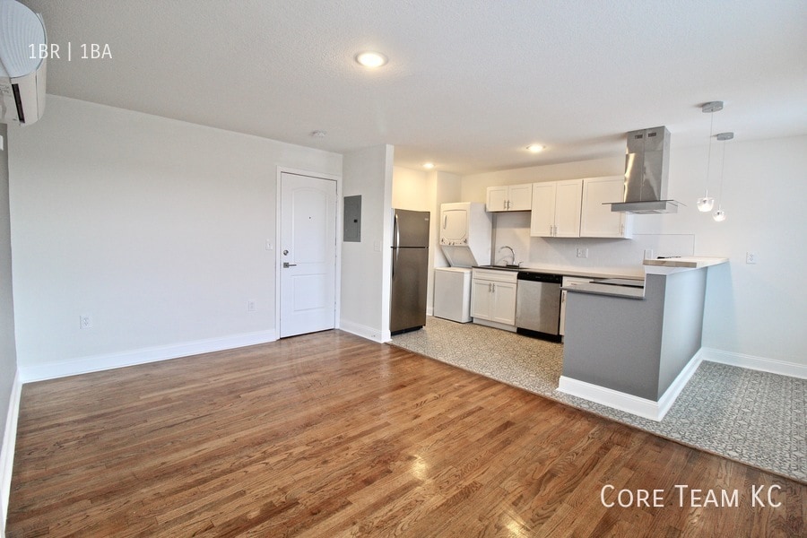 Primary Photo - 1 Bedroom at Boulevard on the Med Center