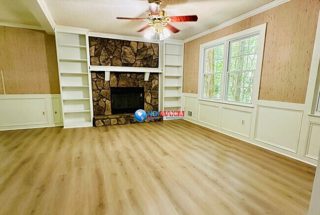 Foto del edificio - Nice 2-story house in LASSITER cluster in Marietta