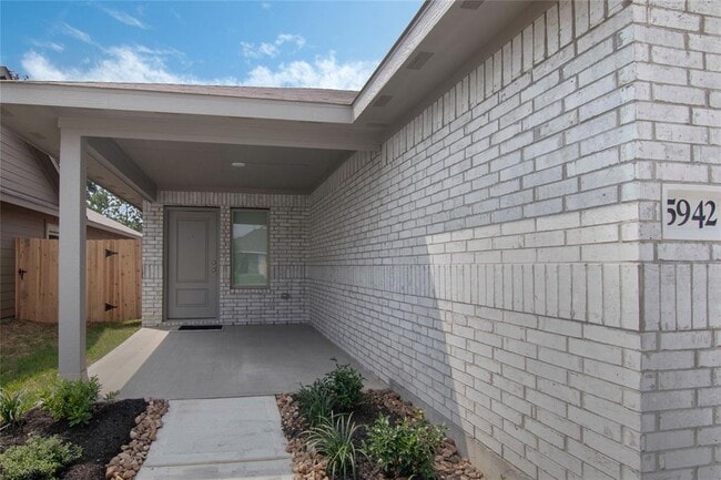 Building Photo - 5942 Morning Fern Ln